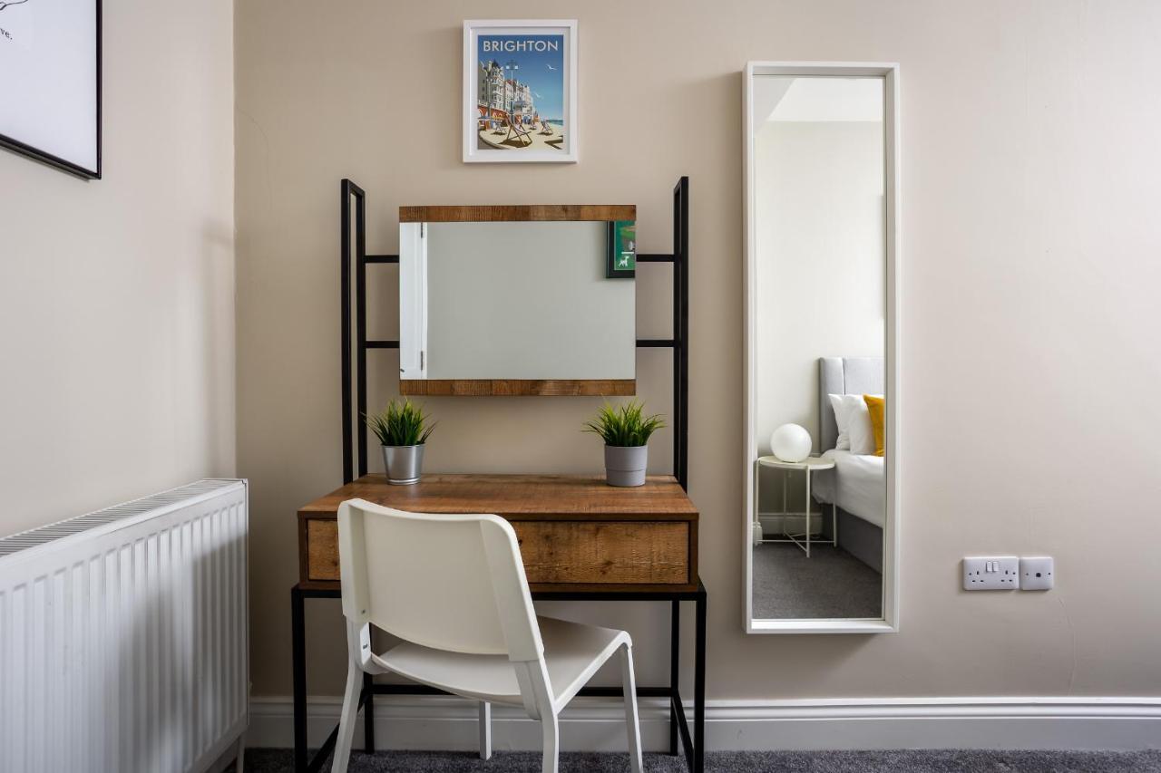 Contemporary Ground Floor Apartment - Town Centre With Parking! Cheltenham Exterior foto